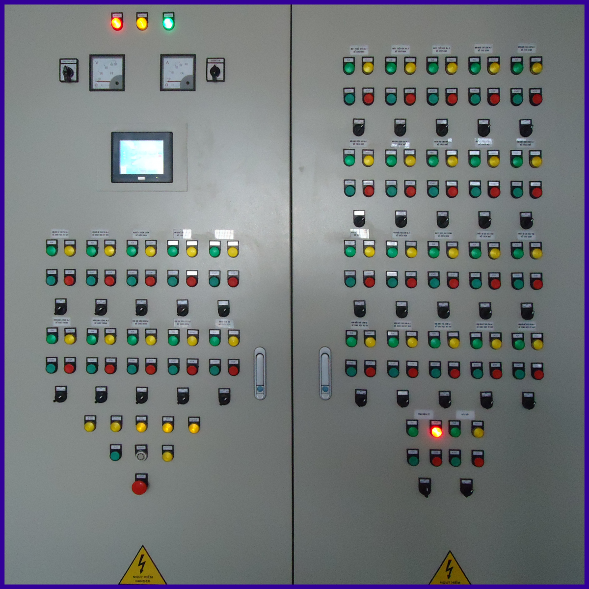 Auto Control Panel (PLC Panel)